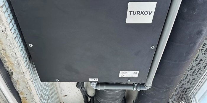 Решетки скрытого монтажа БЕЗ БОРТИКА и очень компактные адаптеры, которые мы уместили в стене 100мм