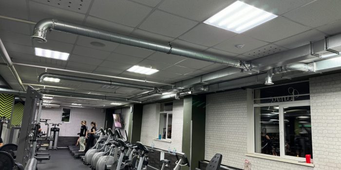 Приточно-вытяжная вентиляция с рекуперацией shuft в фитнес студии